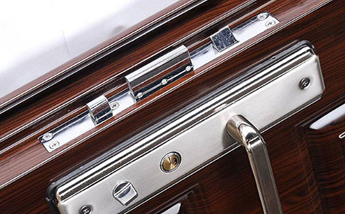 吉隆24小时上门开锁公司